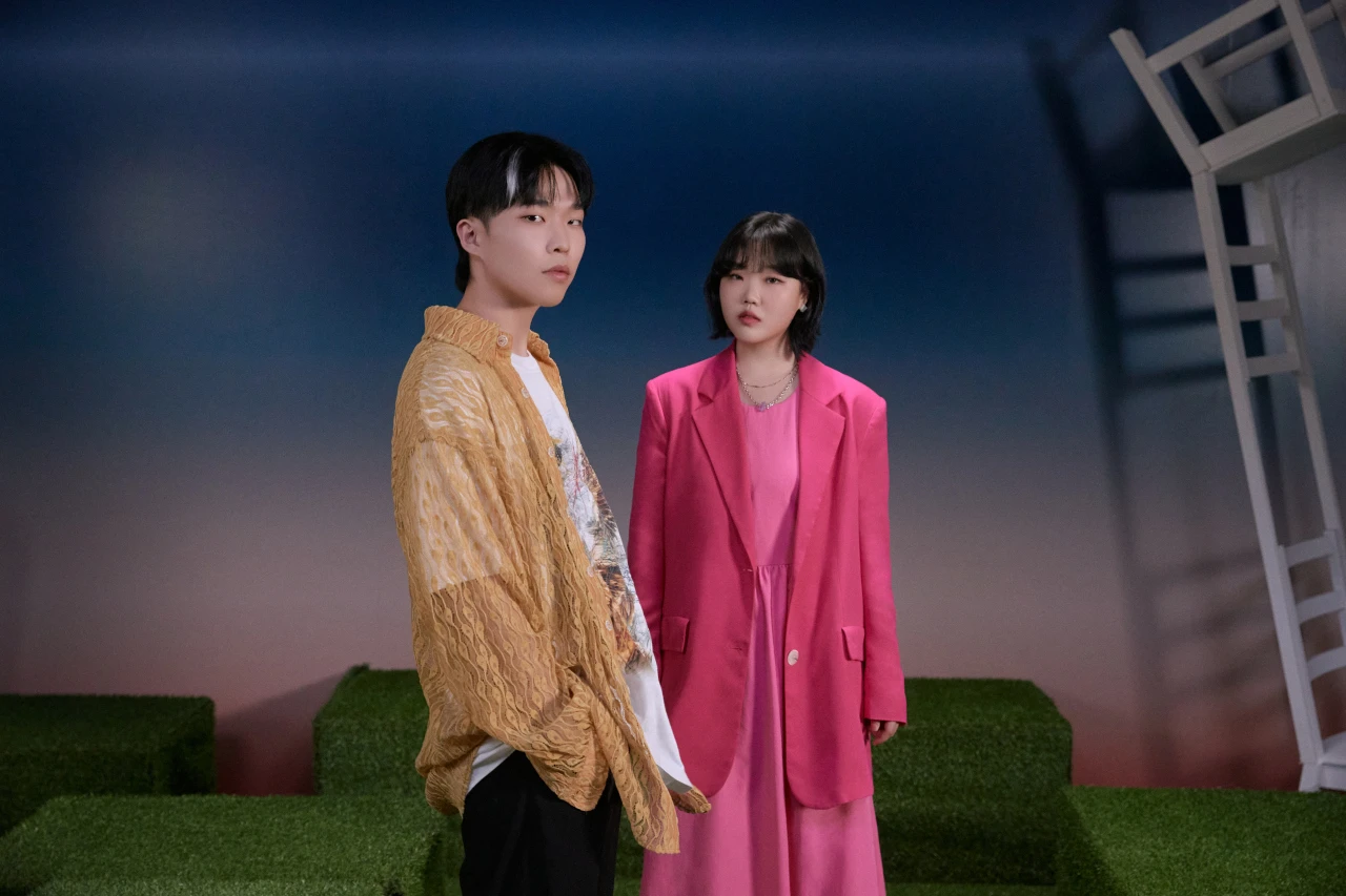 AKMU được công nhận là "quái vật nhạc số" nhờ khả năng tạo hit bền vững qua nhiều năm