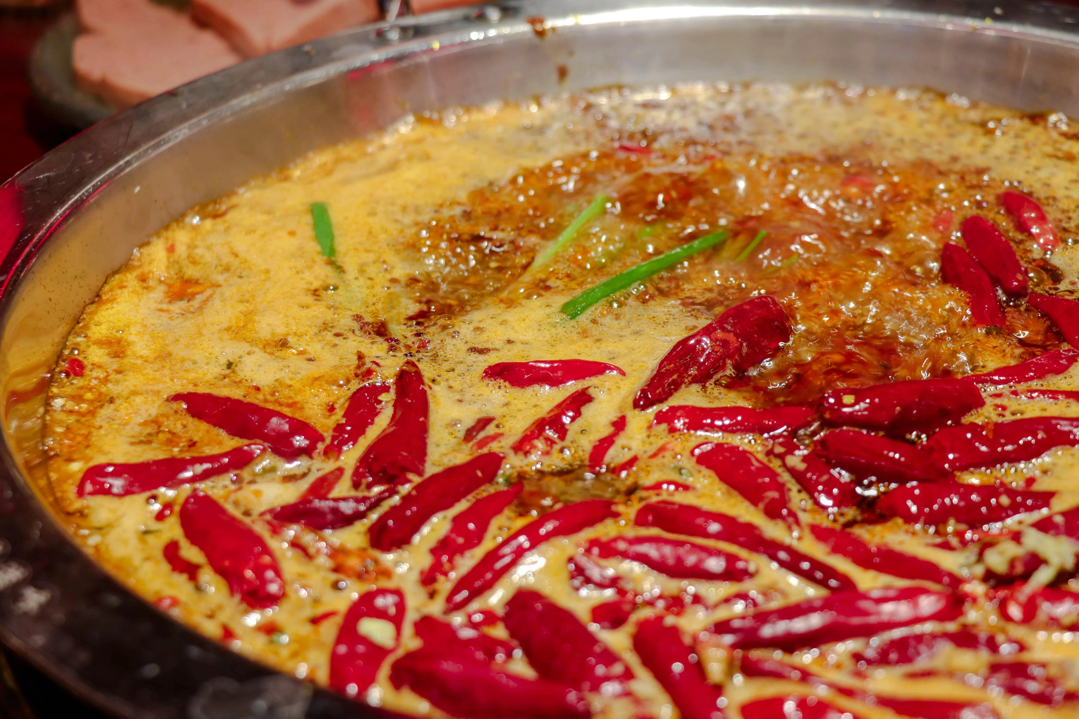 Sự đa dạng của ẩm thực Thành Đô là nền tảng cho sự phát triển kinh tế F&B mạnh mẽ. (Ảnh: SCMP)