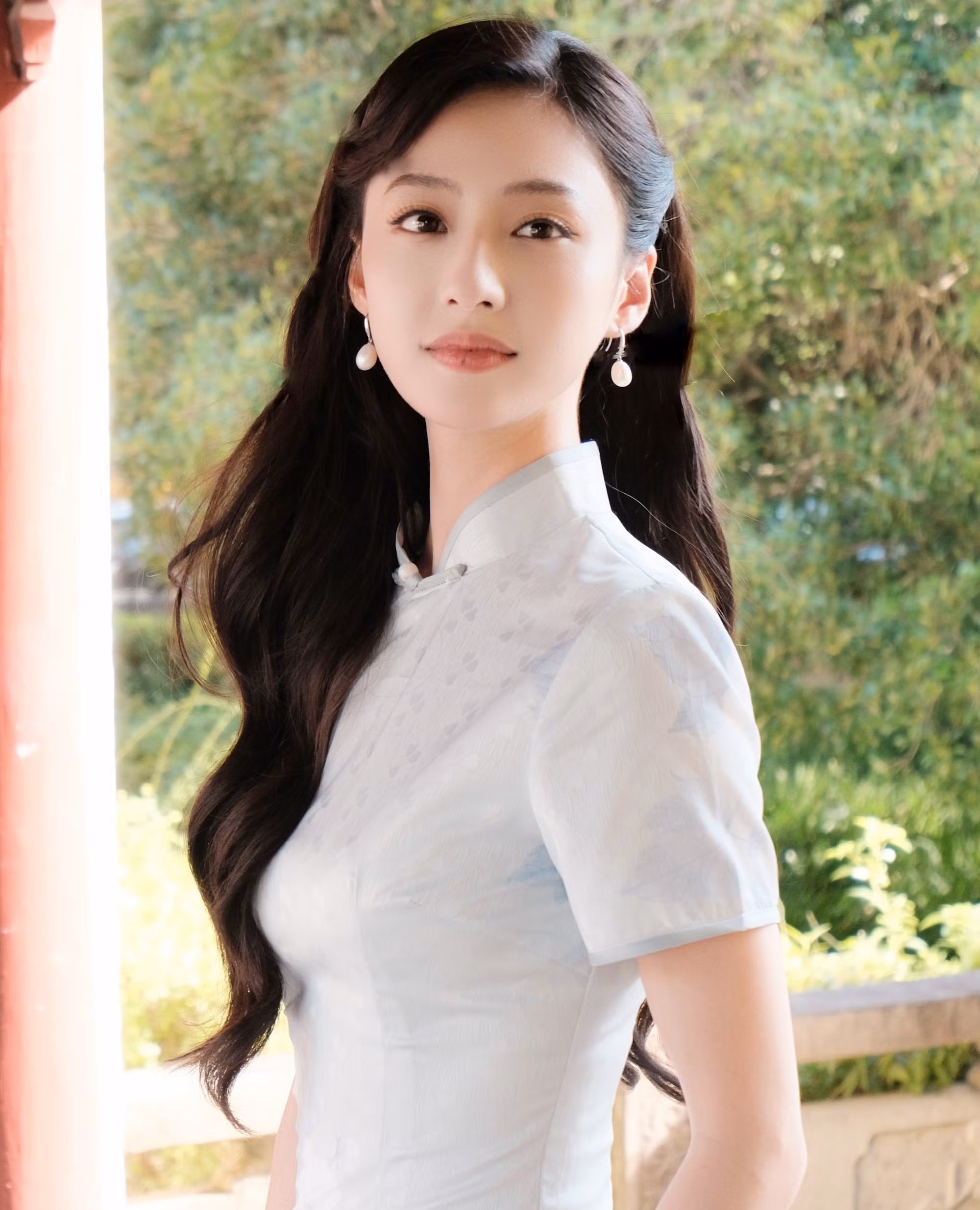 Hồ Liên Hinh trong một khung hình điện ảnh