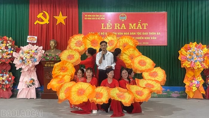 Các tiết mục văn nghệ tại lễ ra mắt.