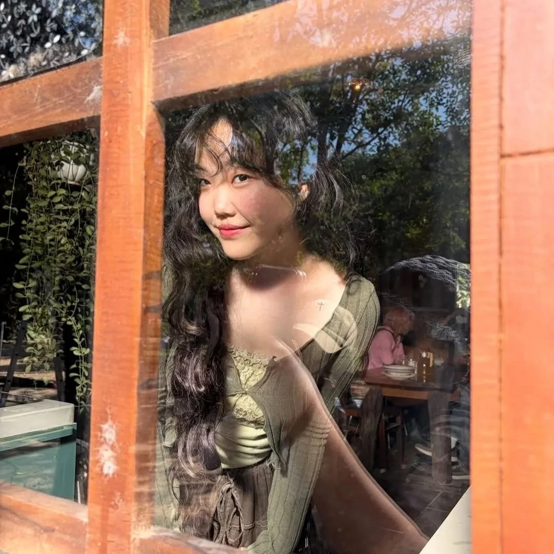 Diện mạo rạng rỡ của Lee Suhyun hậu giảm cân