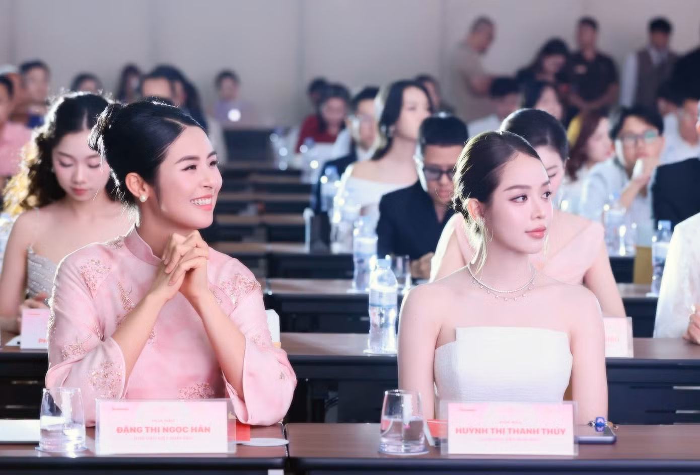 Gương mặt thanh tú của Hoa hậu Thanh Thủy